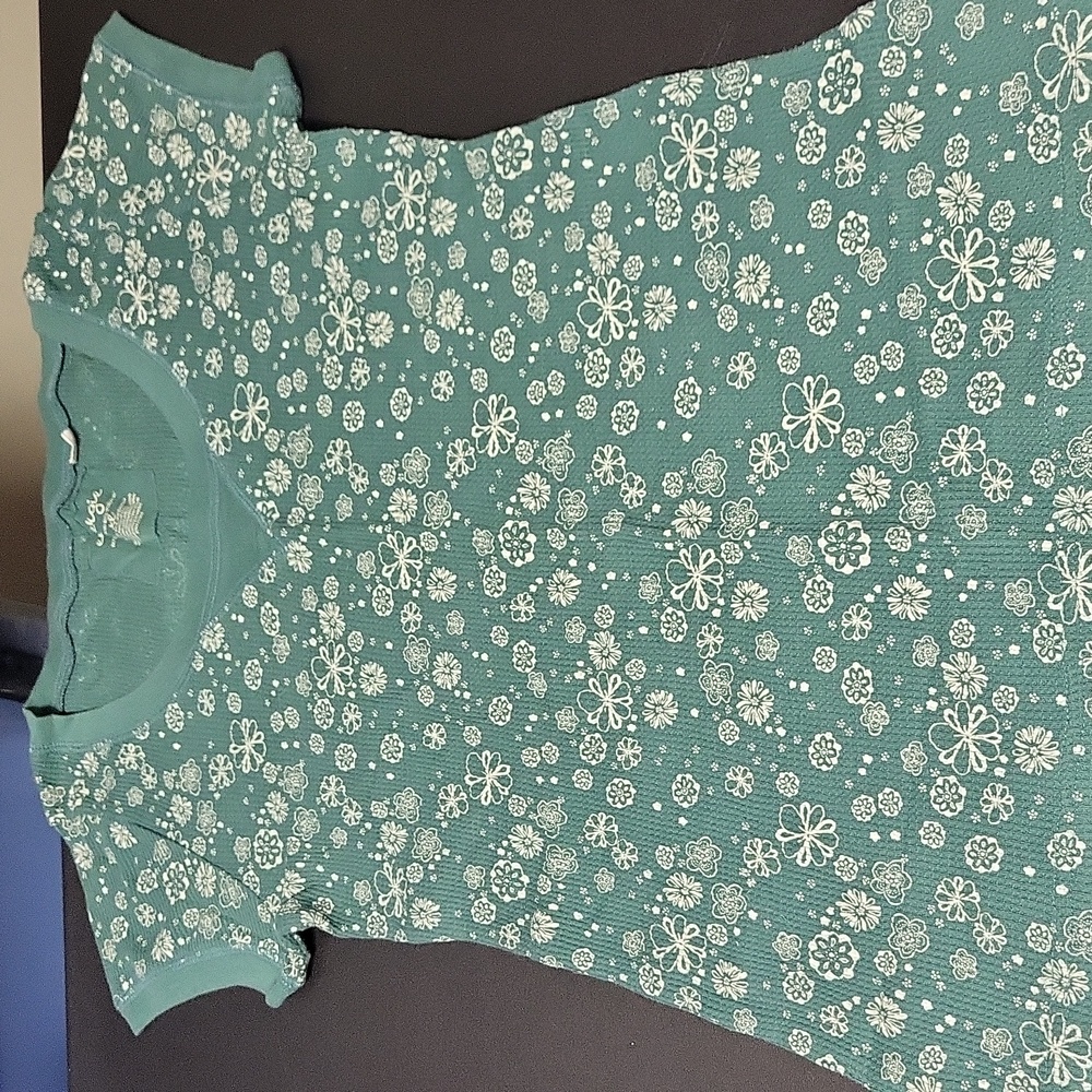 Vintage Energie Teal Short Sleeve Lightweight Thermal Shirt with White Flowers